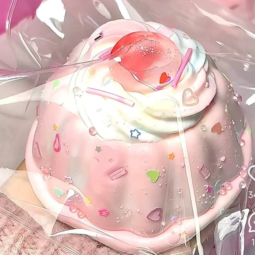 Cream Strawberry Giant Pudding Squishy