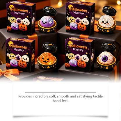Halloween Ghost Dumpling all 5 styles display by Monsclub